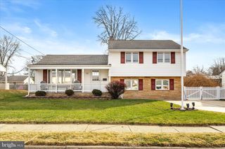 90 HEMPSTEAD RD, Hamilton, NJ 08610