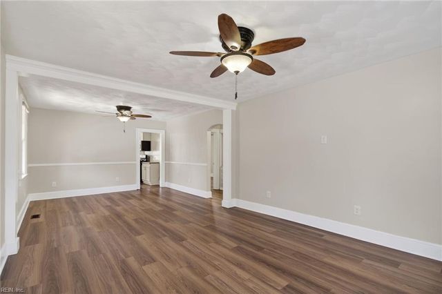 17 Shea ST, Portsmouth, VA 23701