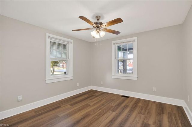 17 Shea ST, Portsmouth, VA 23701