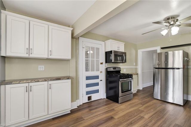 17 Shea ST, Portsmouth, VA 23701