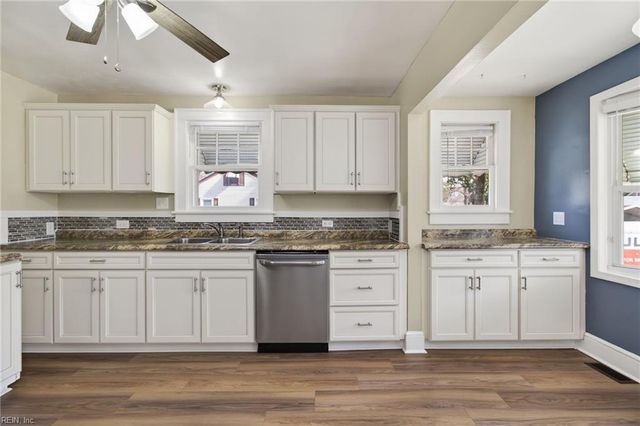 17 Shea ST, Portsmouth, VA 23701