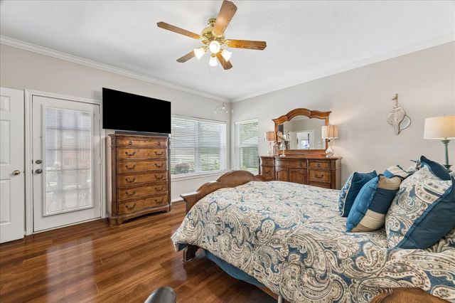 13902 Mill Garden Court, Houston, TX 77059