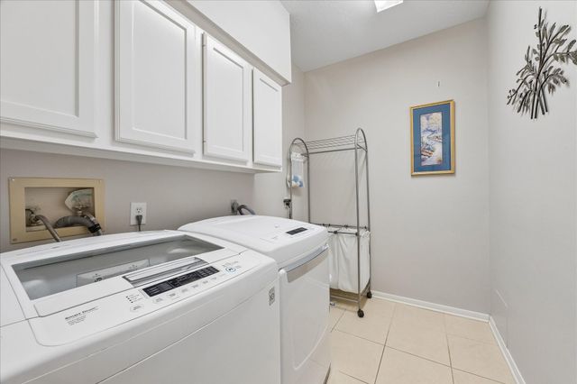 13902 Mill Garden Court, Houston, TX 77059