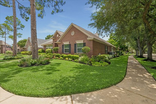 13902 Mill Garden Court, Houston, TX 77059