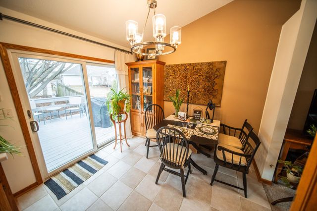 6012 Fairway Dr NW, Rochester, MN 55901