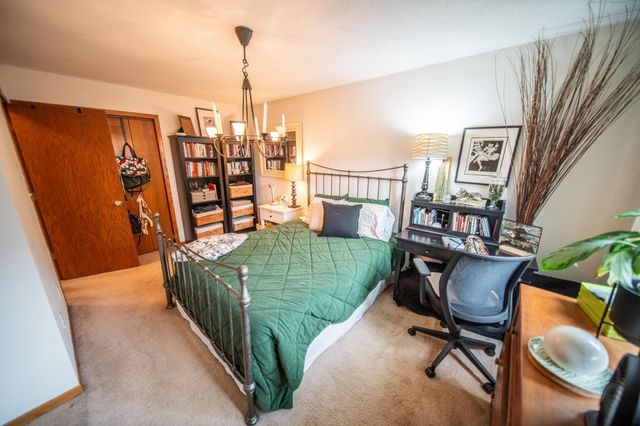 6012 Fairway Dr NW, Rochester, MN 55901