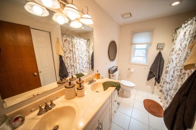 6012 Fairway Dr NW, Rochester, MN 55901