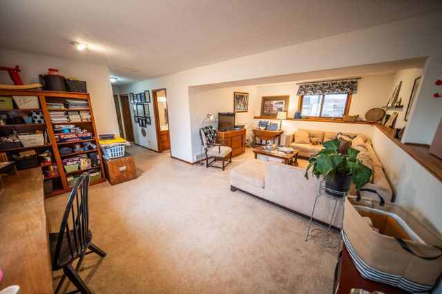 6012 Fairway Dr NW, Rochester, MN 55901