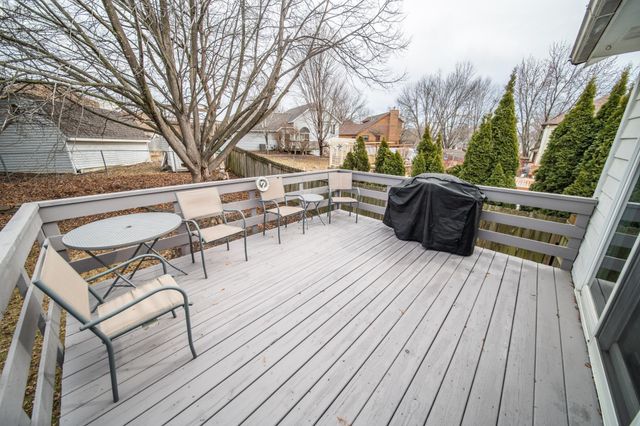 6012 Fairway Dr NW, Rochester, MN 55901