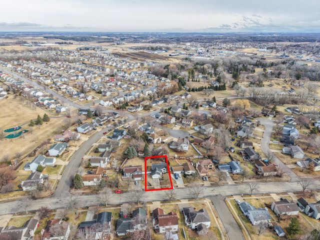 6012 Fairway Dr NW, Rochester, MN 55901