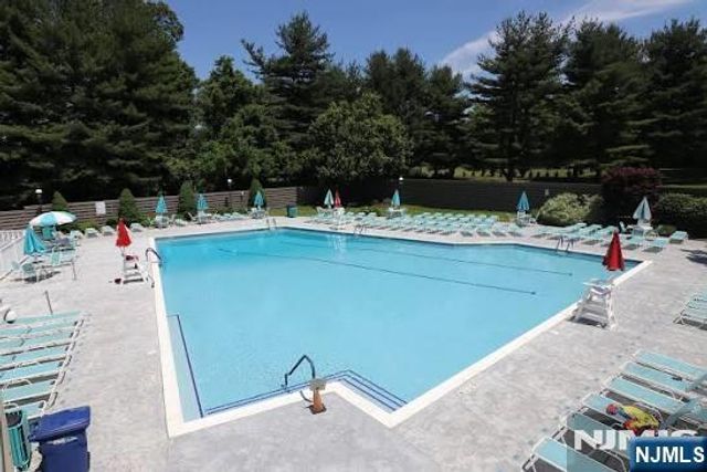 14 Parsons Court, Mahwah, NJ 07430