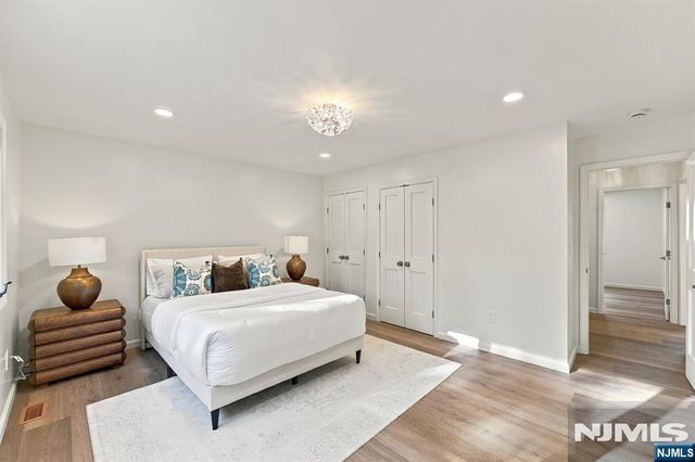 14 Parsons Court, Mahwah, NJ 07430