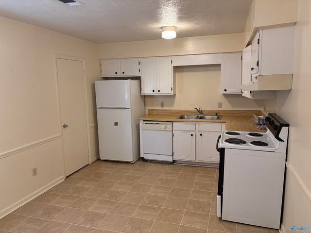 6204 Menifee Drive, Huntsville, AL 35810