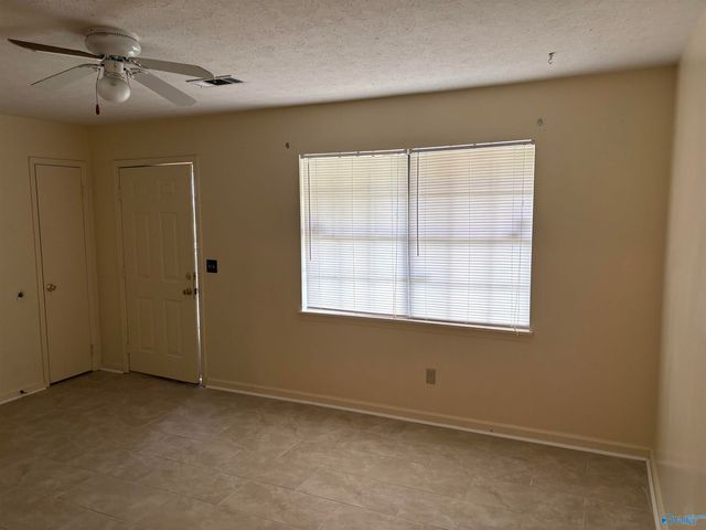 6204 Menifee Drive, Huntsville, AL 35810