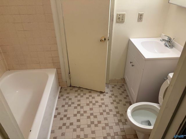 6204 Menifee Drive, Huntsville, AL 35810