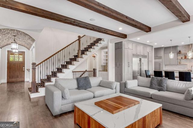 212 Fernwood Place, Woodstock, GA 30188