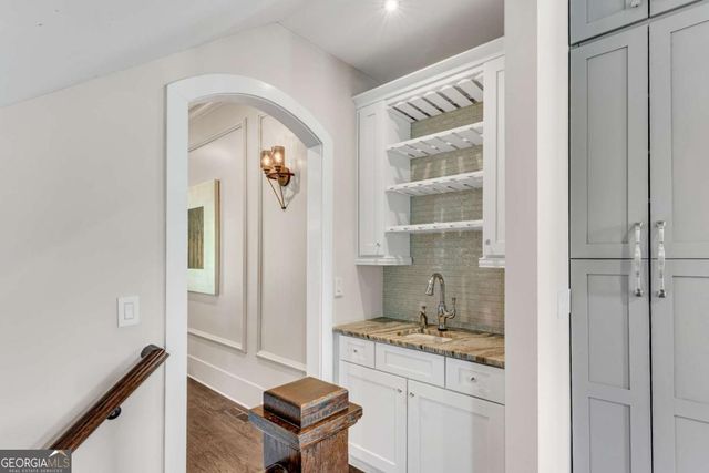 212 Fernwood Place, Woodstock, GA 30188