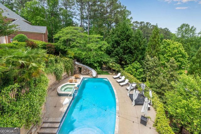 212 Fernwood Place, Woodstock, GA 30188