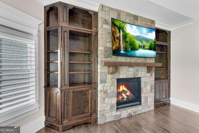 212 Fernwood Place, Woodstock, GA 30188