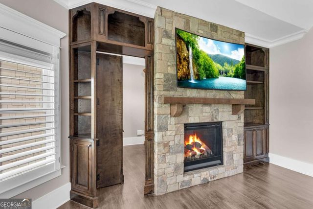212 Fernwood Place, Woodstock, GA 30188