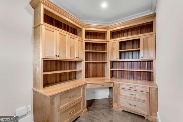 212 Fernwood Place, Woodstock, GA 30188