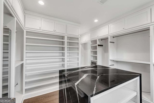 212 Fernwood Place, Woodstock, GA 30188