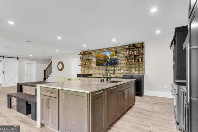 212 Fernwood Place, Woodstock, GA 30188