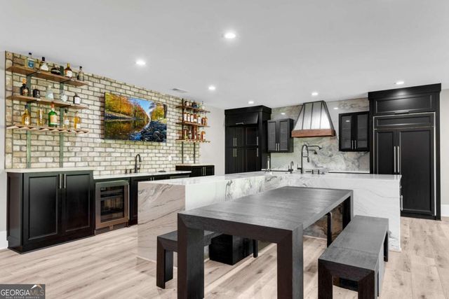 212 Fernwood Place, Woodstock, GA 30188