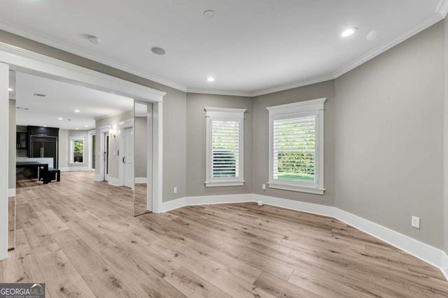 212 Fernwood Place, Woodstock, GA 30188