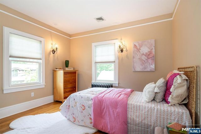 275 Highwood Avenue, Ridgewood, NJ 07450