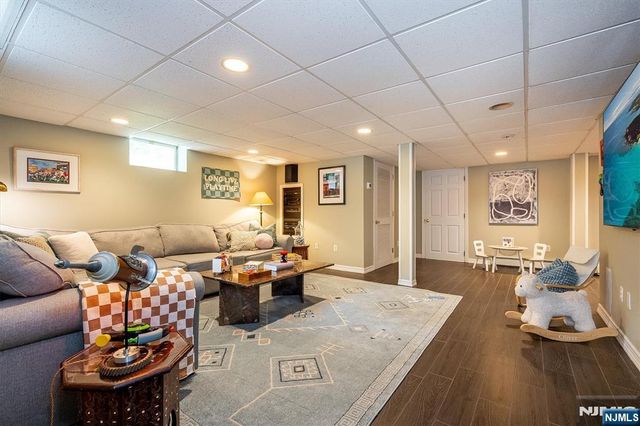 275 Highwood Avenue, Ridgewood, NJ 07450