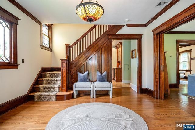 275 Highwood Avenue, Ridgewood, NJ 07450
