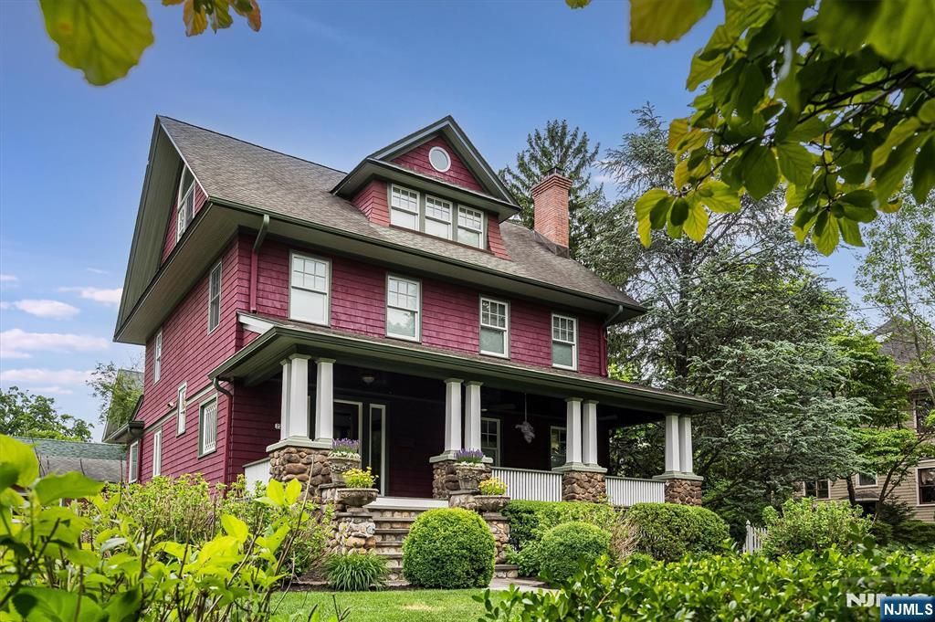 275 Highwood Avenue, Ridgewood, NJ 07450