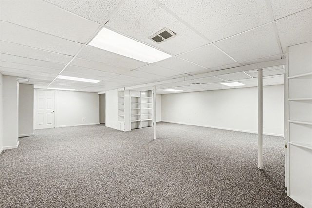 12301 Pinecrest Dr, Plymouth, MI 48170