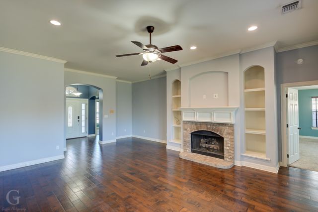 340 Avondale, Bossier City, LA 71112