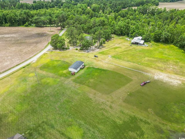 6608 Black Creek Rd., Nichols, SC 29581