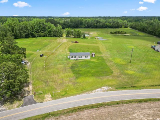 6608 Black Creek Rd., Nichols, SC 29581