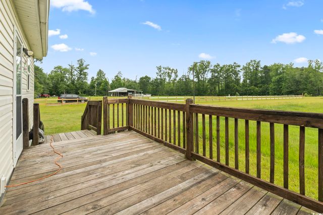 6608 Black Creek Rd., Nichols, SC 29581