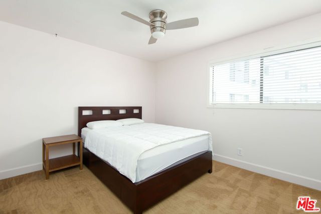 10982 ROEBLING Avenue 429, Los Angeles, CA 90024