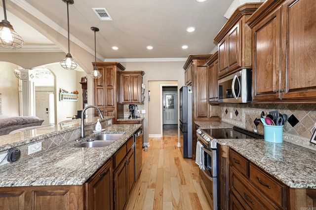 6301 RIM FIRE Cove, Bryant, AR 72022