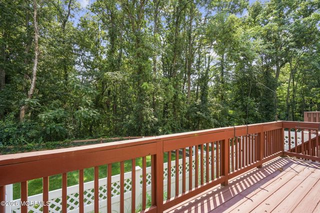 95 Ironwood Court, Middletown, NJ 07748