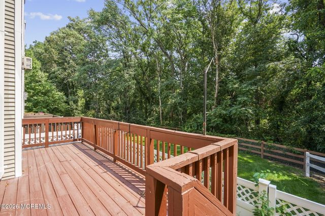 95 Ironwood Court, Middletown, NJ 07748