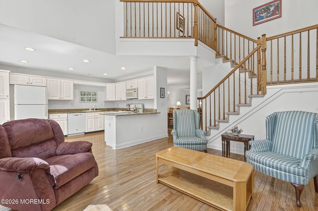 95 Ironwood Court, Middletown, NJ 07748