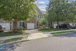 95 Ironwood Court, Middletown, NJ 07748