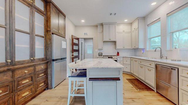 22825 Burrell Wingate Road, Beaumont, TX 77705