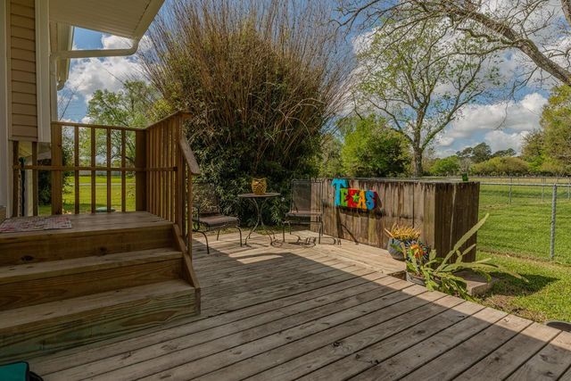 22825 Burrell Wingate Road, Beaumont, TX 77705