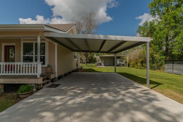 22825 Burrell Wingate Road, Beaumont, TX 77705