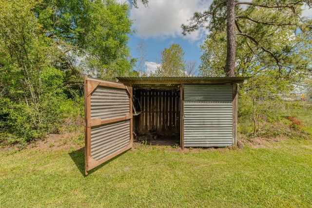 22825 Burrell Wingate Road, Beaumont, TX 77705