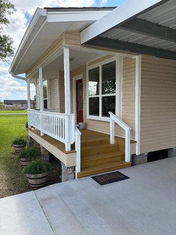 22825 Burrell Wingate Road, Beaumont, TX 77705