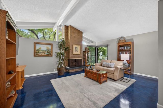 8756 Contemporary Ct, Elk Grove, CA 95624